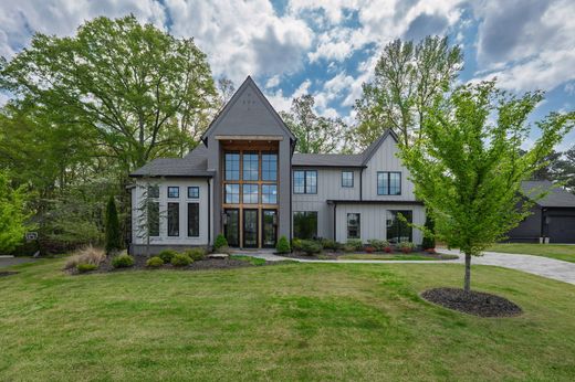 Detached House in Alpharetta, Fulton County