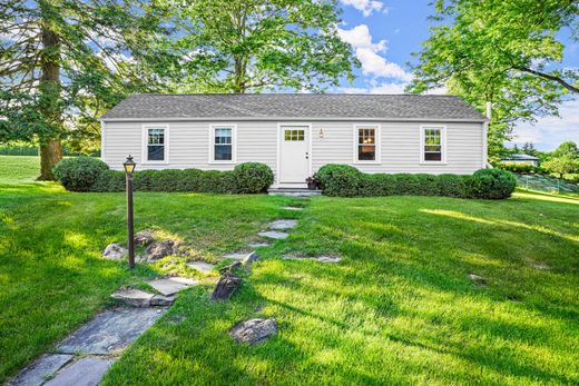Detached House in Greenwich, Fairfield County