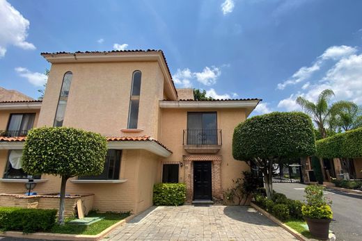 Guadalajara: Villas and Luxury Homes for sale - Prestigious Properties