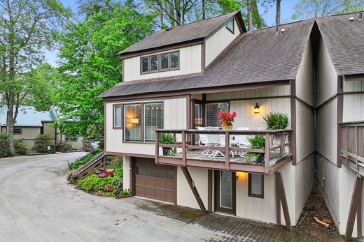 아파트 / Sugar Mountain, Avery County