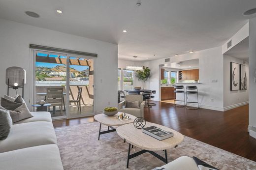 Detached House in West Hollywood, Los Angeles County