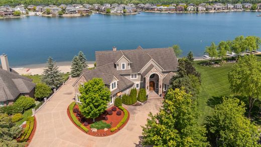 Detached House in Green Oak, Livingston County