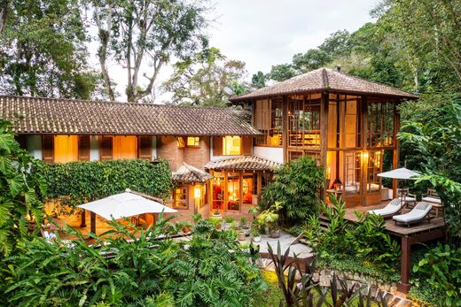 Detached House in São Sebastião, São Paulo