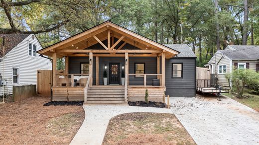 Detached House in Atlanta, Fulton County