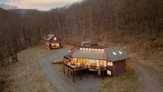 Detached House in Big Indian, Ulster County