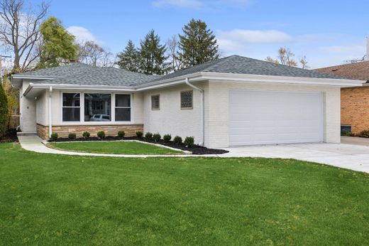 Detached House in Park Ridge, Cook County