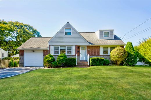 Casa en Greenlawn, Suffolk County