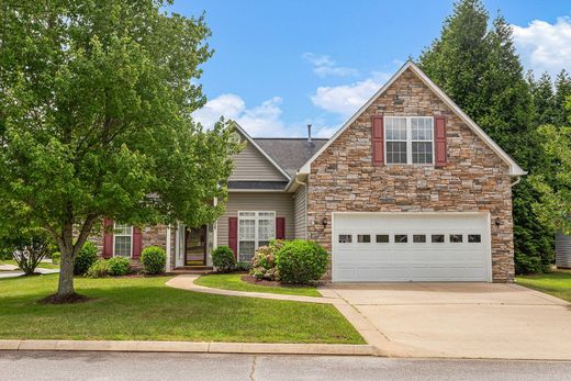Casa en Fletcher, Henderson County