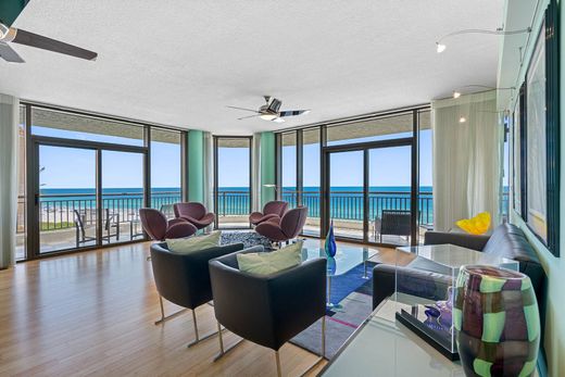 Apartment in Indian Shores, Pinellas County