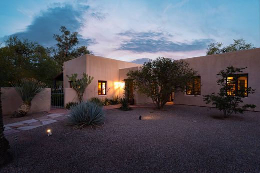 Detached House in Tucson, Pima County