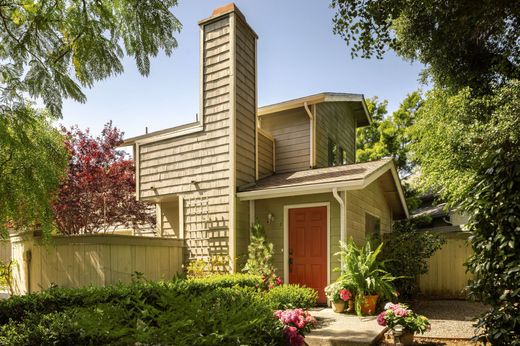 Apartment / Etagenwohnung in Santa Barbara, Santa Barbara County