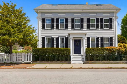 Apartment in Newburyport, Essex County