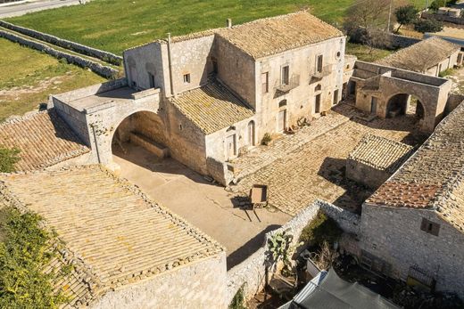 Detached House in Ragusa, Sicily