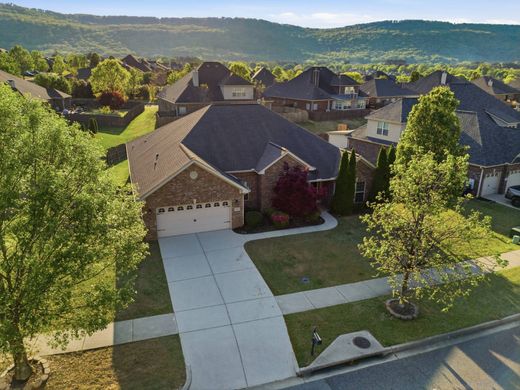 Detached House in Owens Cross Roads, Madison County