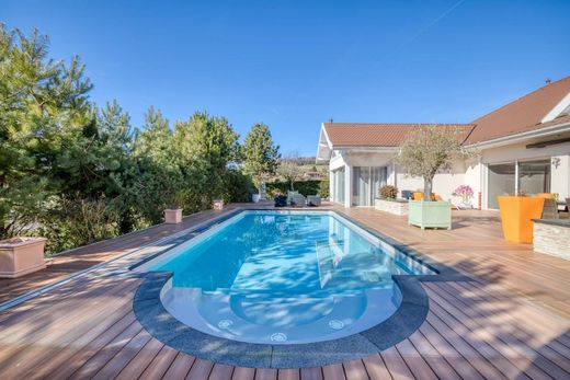 Detached House in Annecy, Haute-Savoie