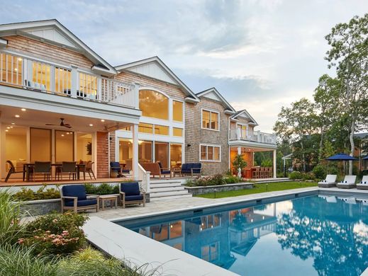 Detached House in Westhampton Beach, Suffolk County