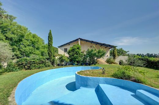 Einfamilienhaus in Fourques, Gard