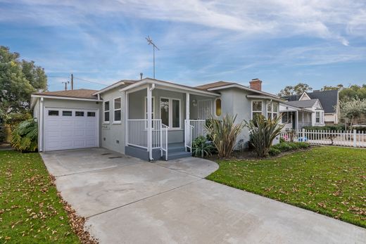 Detached House in Burbank, Los Angeles County