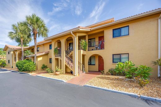 ﺷﻘﺔ ﻓﻲ Bonita Springs, Lee County