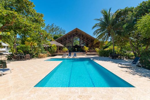 Vrijstaand huis in Roatán