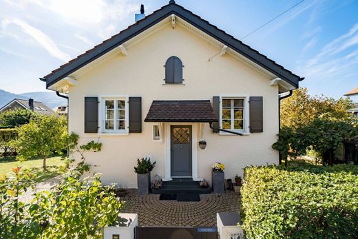 Detached House in Thônex, Geneva