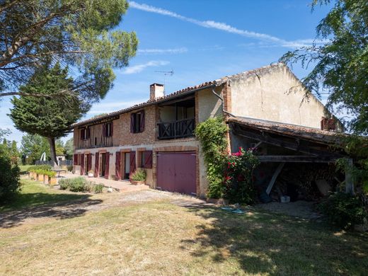 Casale a Lézat-sur-Lèze, Ariège