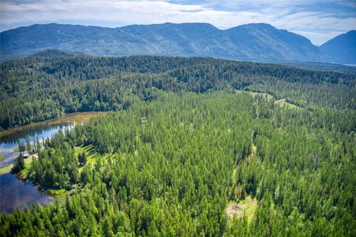 Vrijstaand huis in Columbia Falls, Flathead County