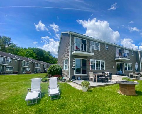 Townhouse in Schroon Lake, Essex County