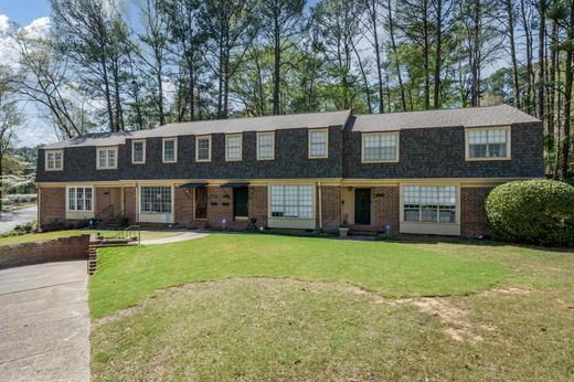 Apartment in Mountain Brook, Jefferson County