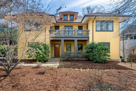 Einfamilienhaus in Asheville, Buncombe County