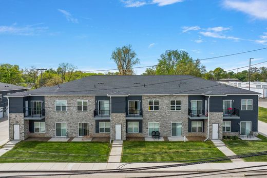 Luxury home in Hazel Park, Oakland County