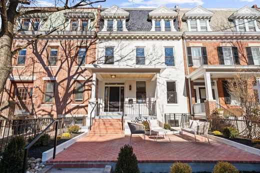 Luxury home in Washington, Washington County