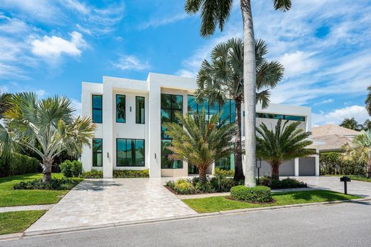 Luxury home in Boca Raton, Palm Beach