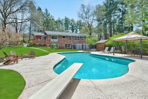 Luxury home in Kinnelon, Morris County
