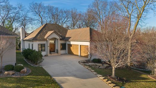 Vrijstaand huis in Overland Park, Johnson County