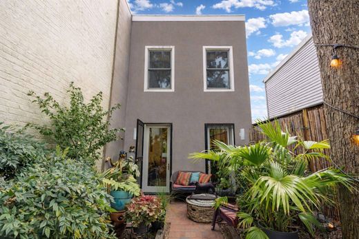 Luxury home in Washington, Washington County