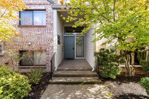 Apartment / Etagenwohnung in King City, Washington County