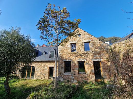 Detached House in Île-de-Bréhat, Côtes-d'Armor