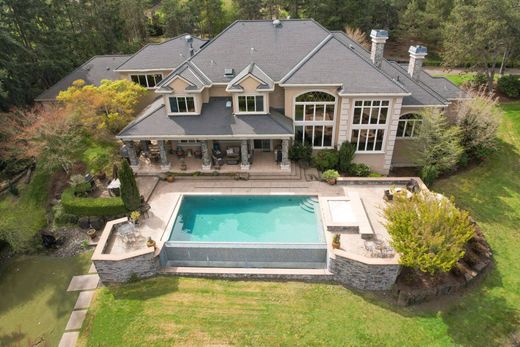 Luxury home in Albany, Linn County