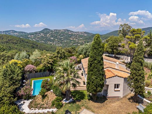 Villa en Les Adrets-de-l'Estérel, Var