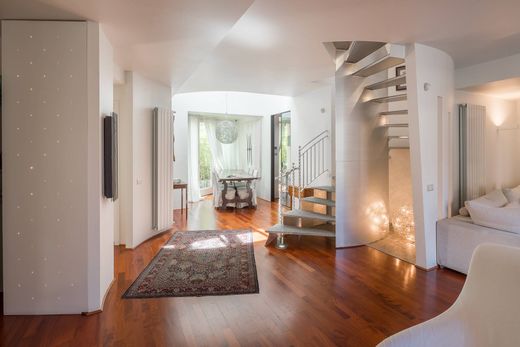 Apartamento - Varese, Provincia di Varese