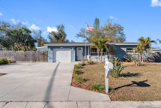 Detached House in Largo, Pinellas County