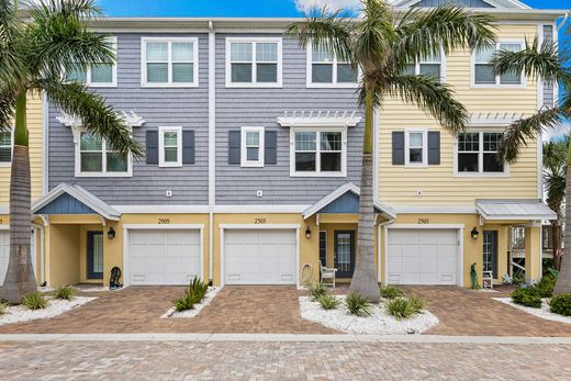 Townhouse in Indian Rocks Beach, Pinellas County