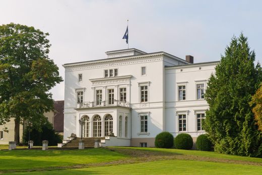 Dom jednorodzinny w Porta Westfalica, Regierungsbezirk Detmold