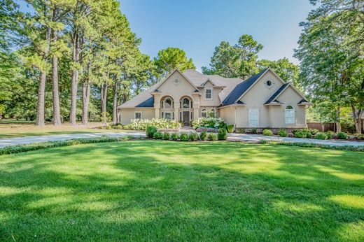 Detached House in Rogers, Benton County