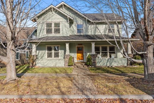 Luxury home in Bend, Deschutes County