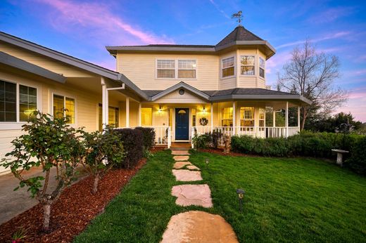 Luxury home in Newcastle, Placer County