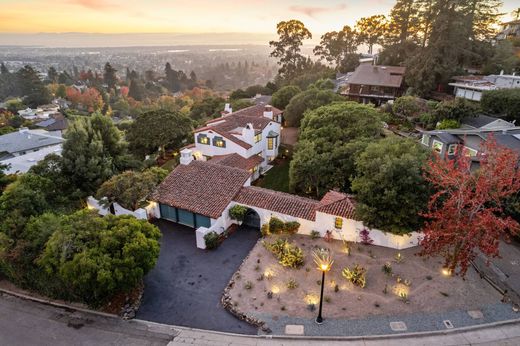 Vrijstaand huis in Oakland, Alameda County