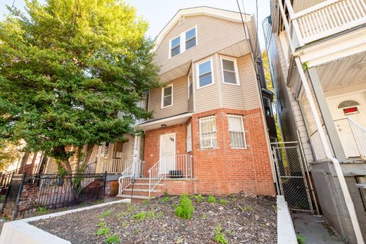 Apartment in Newark, Essex County