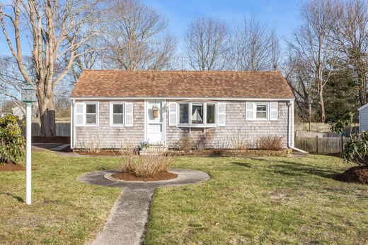 Detached House in West Yarmouth, Barnstable County